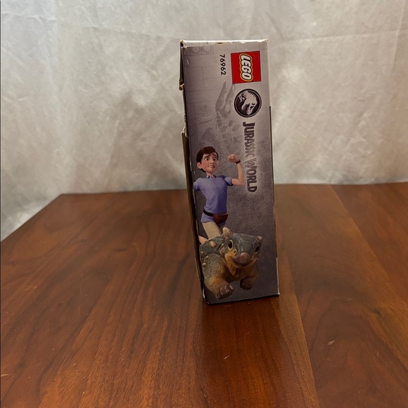 Lego Set Baby Bumpy: Ankylosaurus - Picture 4 of 14